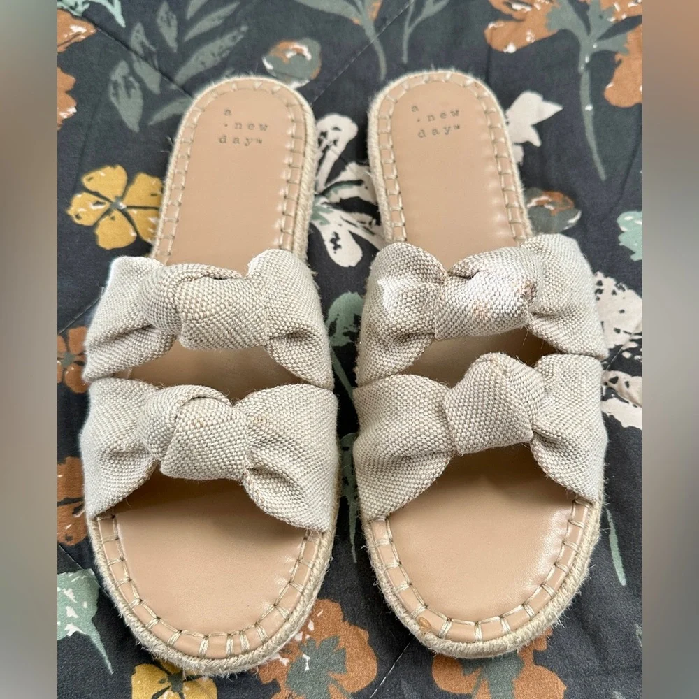 A New Day Double Knotted Miriam Slide Sandals - Picture 5 of 5